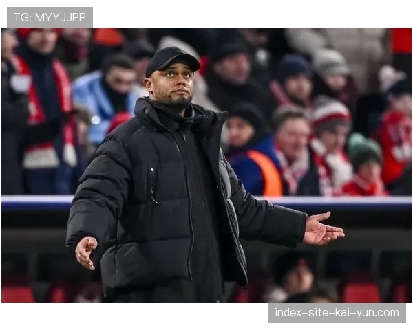 伯恩利低位防守体系崩溃 孔帕尼三中卫阵型难阻连续失球